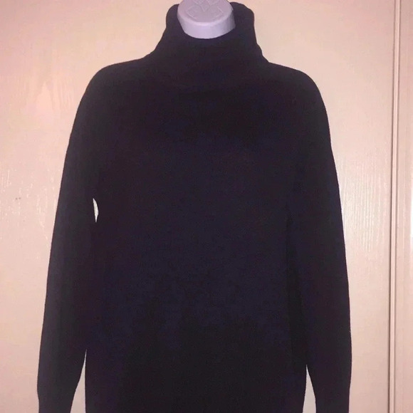 Lands End turtleneck Sweater - Picture 4 of 6